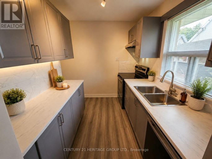 MAIN - 95 LUCAS STREET, Richmond Hill (Mill Pond), Ontario, L4C4P4