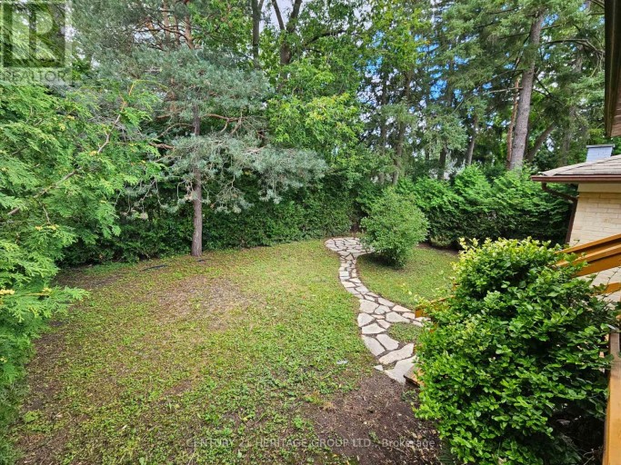 MAIN - 95 LUCAS STREET, Richmond Hill (Mill Pond), Ontario, L4C4P4