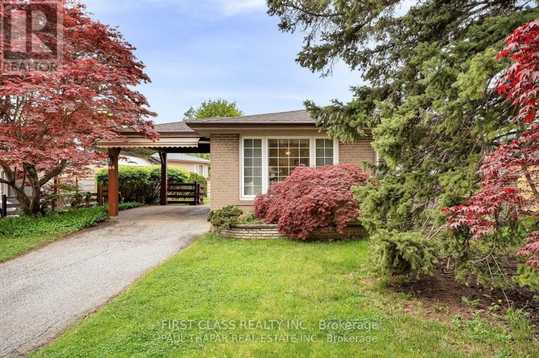 64 GROVE PARK CRESCENT, Toronto (Don Valley Village), Ontario, M2J2C8