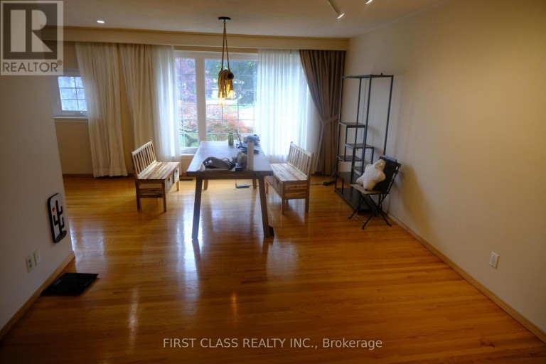64 GROVE PARK CRESCENT, Toronto (Don Valley Village), Ontario, M2J2C8