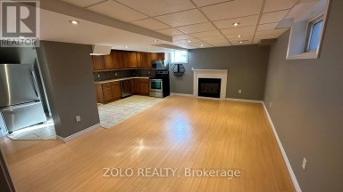 68 MILLIGAN STREET E Bradford West Gwillimbury (Bradford) Ontario photo 2