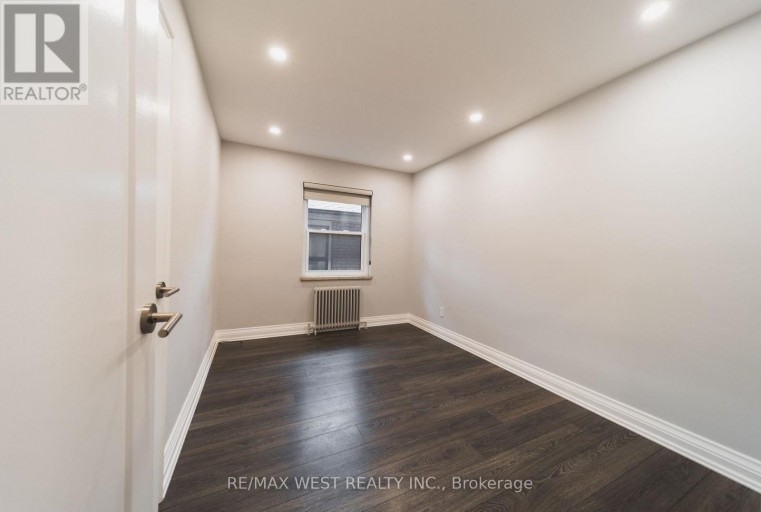 7 - 237 MELROSE STREET, Toronto (Mimico), Ontario, M8Y1B8