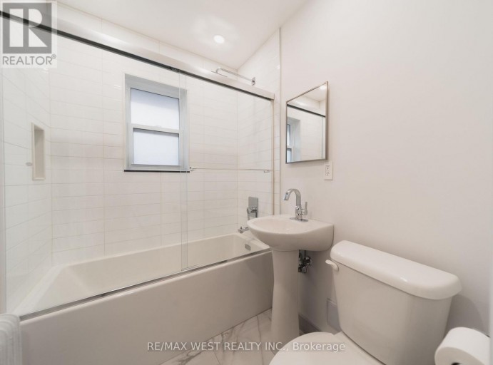 7 - 237 MELROSE STREET, Toronto (Mimico), Ontario, M8Y1B8