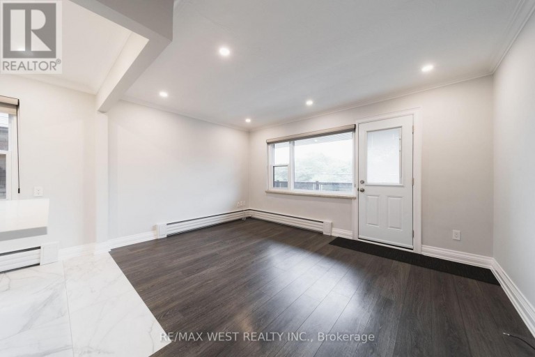 7 - 237 MELROSE STREET, Toronto (Mimico), Ontario, M8Y1B8