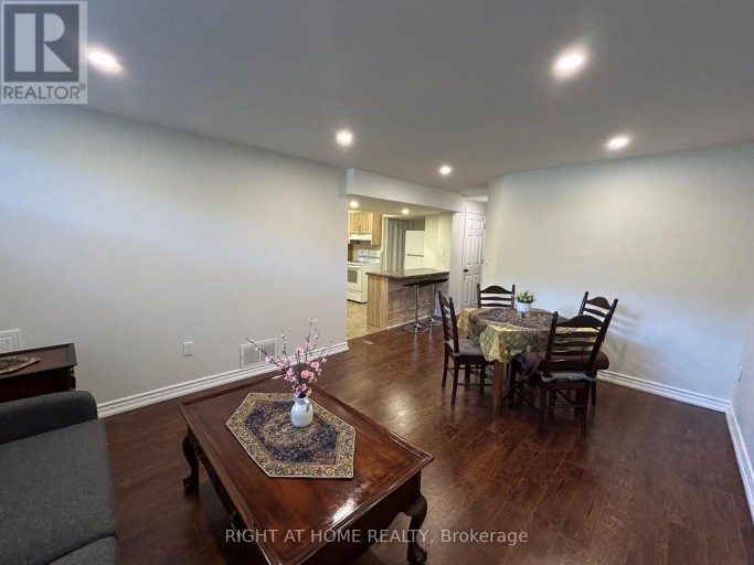 36 AURORA HEIGHTS DRIVE, Aurora (Aurora Heights), Ontario, L4G2W7