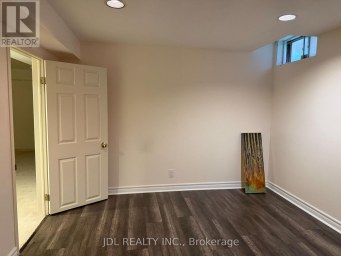 87 STRATHMORE DRIVE Markham (Raymerville) Ontario photo 19
