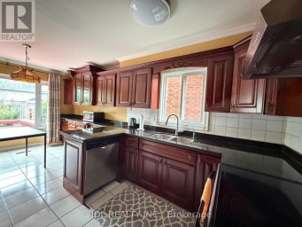 87 STRATHMORE DRIVE Markham (Raymerville) Ontario photo 5