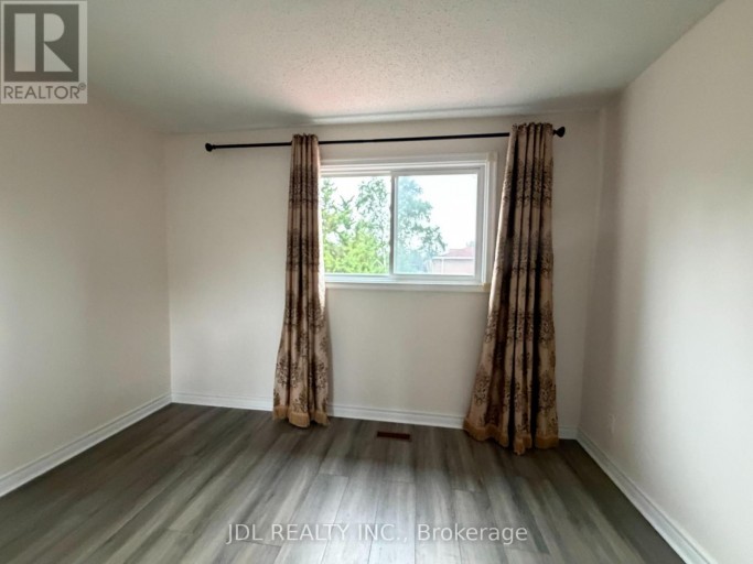 87 STRATHMORE DRIVE, Markham (Raymerville), Ontario, L3P6K4