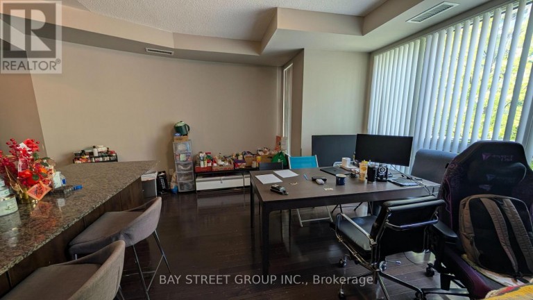 TH201 - 21 OLIVE AVENUE, Toronto (Willowdale East), Ontario, M2N4N4