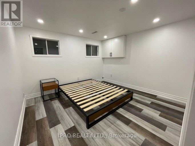 BSMT - 755 BOTANY HILL CRESCENT, Newmarket (Huron Heights-Leslie Valley), Ontario, L3Y3A7