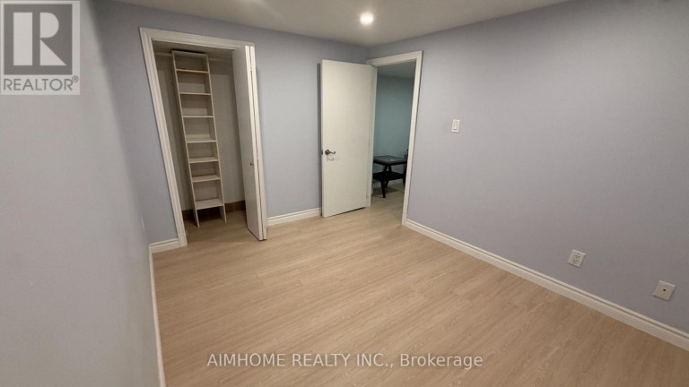 441 FERNLEIGH CIRCLE S, Richmond Hill (Crosby), Ontario, L4C1E7