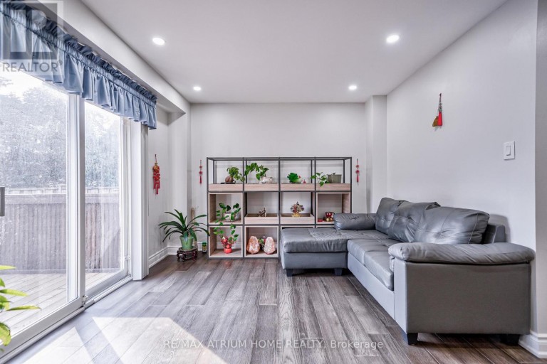 61 TROTHEN CIRCLE, Markham (Markham Village), Ontario, L3P4H3