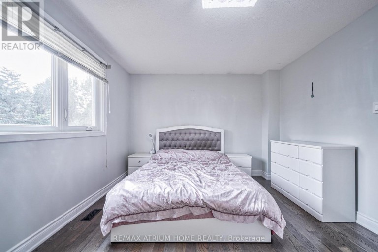 61 TROTHEN CIRCLE, Markham (Markham Village), Ontario, L3P4H3