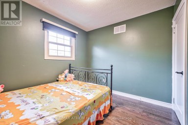 61 TROTHEN CIRCLE Markham (Markham Village) Ontario photo 25