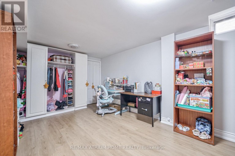 61 TROTHEN CIRCLE, Markham (Markham Village), Ontario, L3P4H3