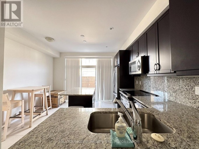 2097 QUEENSBOROUGH GATE, Mississauga (Central Erin Mills), Ontario, L5M0X9