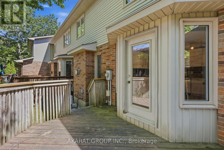 9 - 70 SUNNYSIDE DRIVE, London North (North G), Ontario, N5X3W4