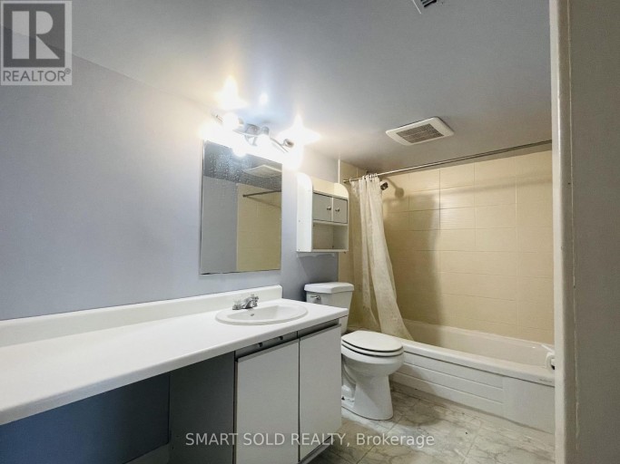 42A AMELIA STREET, Toronto (Cabbagetown-South St. James Town), Ontario, M4S1E1
