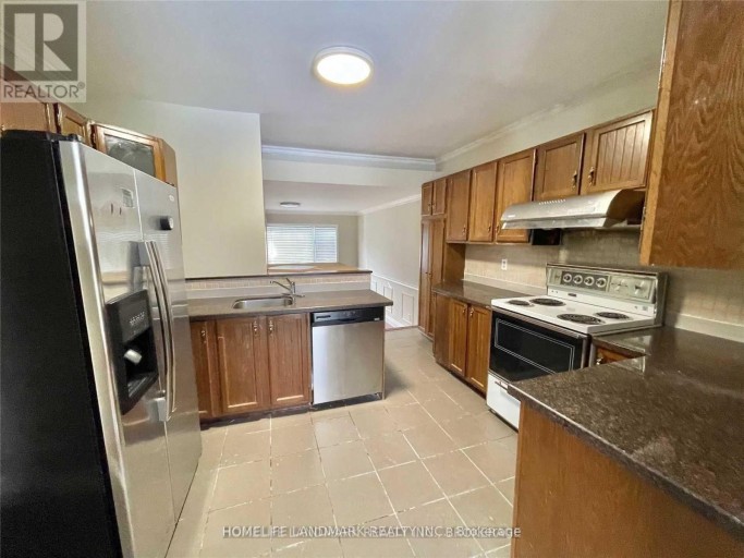 UPPER - 25 EDGEMONT DRIVE, Brampton (Brampton North), Ontario, L6V1K9