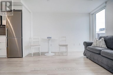 1023 - 500 WILSON AVENUE Toronto (Clanton Park) Ontario photo 9
