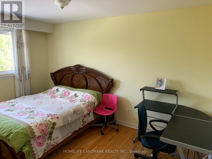 1245 SHAMIR CRESCENT, Mississauga (Erindale), Ontario, L5C1L2