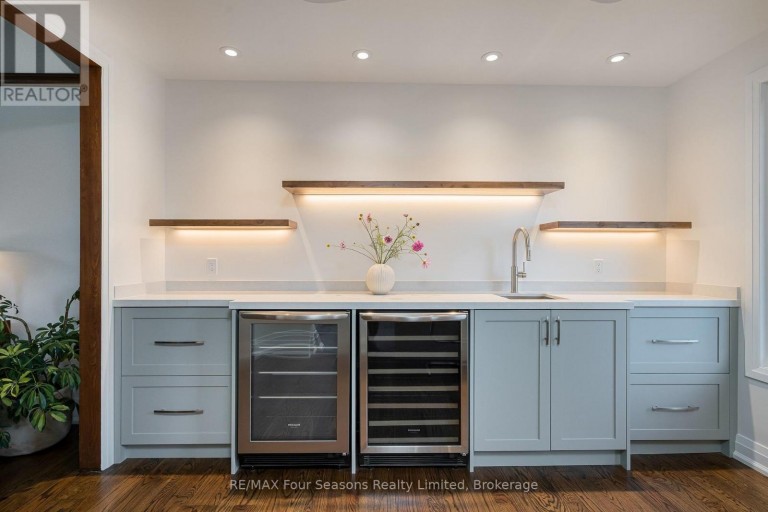 97 & 99 HURON STREET, Collingwood, Ontario, L9Y4Y3