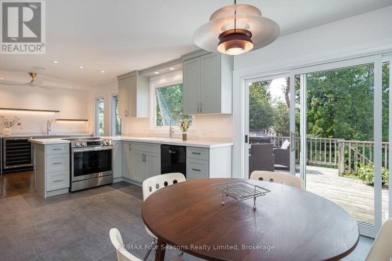 97 & 99 HURON STREET, Collingwood, Ontario, L9Y4Y3