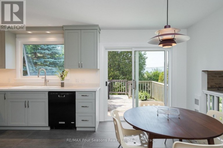 97 & 99 HURON STREET, Collingwood, Ontario, L9Y4Y3