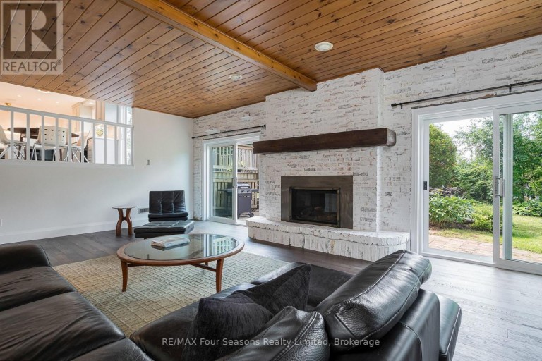 97 & 99 HURON STREET, Collingwood, Ontario, L9Y4Y3