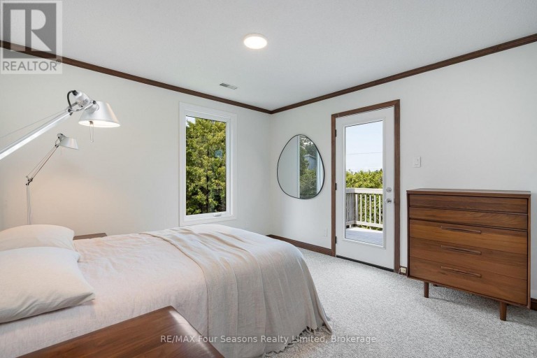 97 & 99 HURON STREET, Collingwood, Ontario, L9Y4Y3