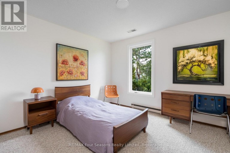 97 & 99 HURON STREET, Collingwood, Ontario, L9Y4Y3