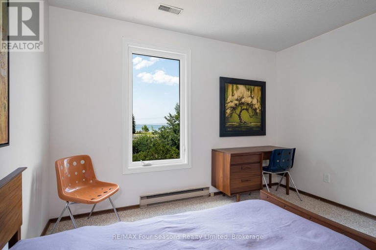 97 & 99 HURON STREET, Collingwood, Ontario, L9Y4Y3