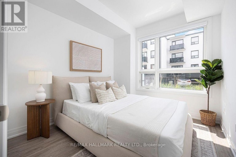 6 - 15 BRENTHALL AVENUE, Toronto (Newtonbrook West), Ontario, M2R0B3