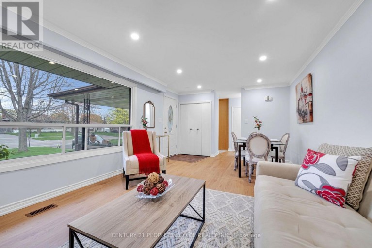 586 CENTRAL PARK BOULEVARD N, Oshawa (O'Neill), Ontario, L1G6A4