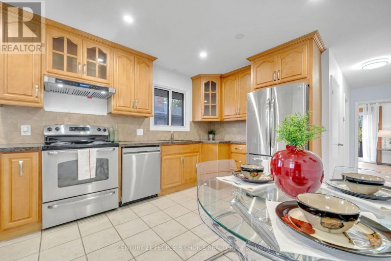 586 CENTRAL PARK BOULEVARD N, Oshawa (O'Neill), Ontario, L1G6A4