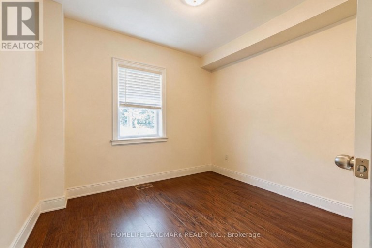 19 BALACLAVA DRIVE, Toronto (Dorset Park), Ontario, M1P1E5