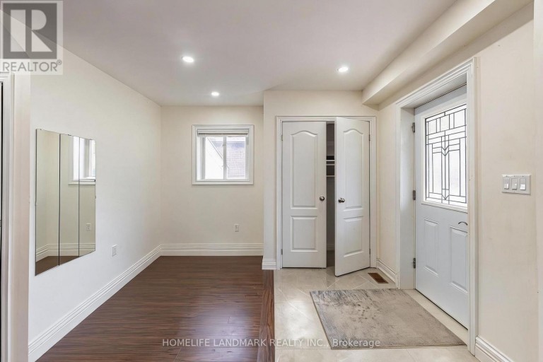 19 BALACLAVA DRIVE, Toronto (Dorset Park), Ontario, M1P1E5