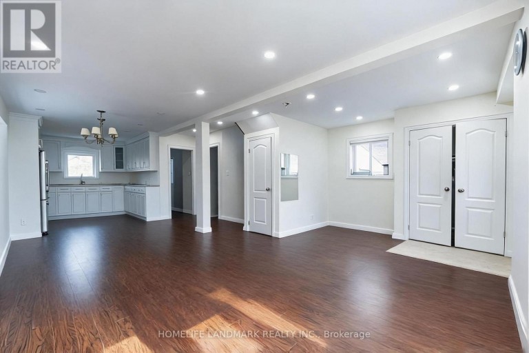 19 BALACLAVA DRIVE, Toronto (Dorset Park), Ontario, M1P1E5