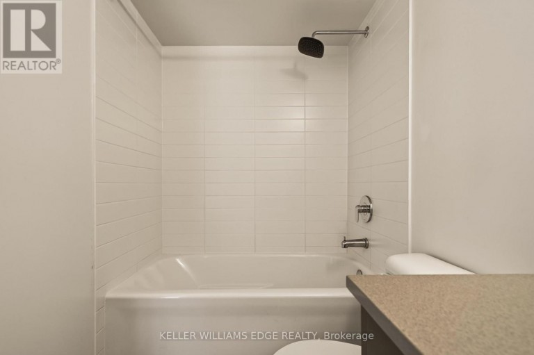 B323 - 1119 COOKE BOULEVARD, Burlington (LaSalle), Ontario, L7Y0C7