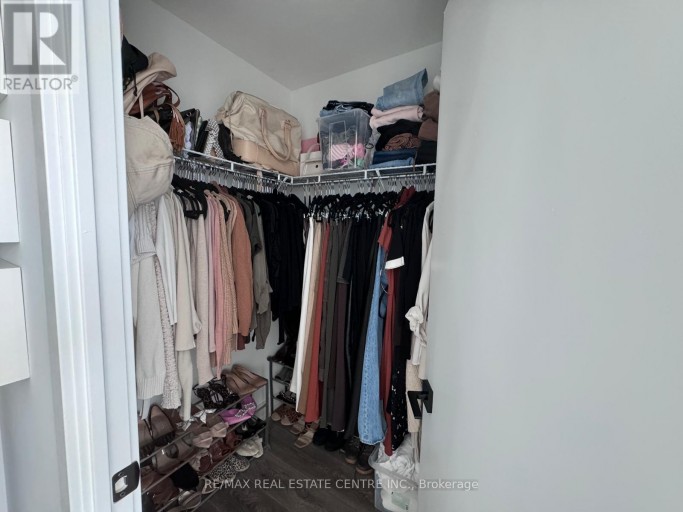308 - 2481 TAUNTON ROAD, Oakville (RO River Oaks), Ontario, L6H3R7
