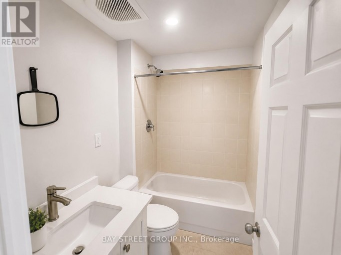 MAIN AND LOWER - 33 DALTON ROAD, Toronto (Annex), Ontario, M5R2Y8