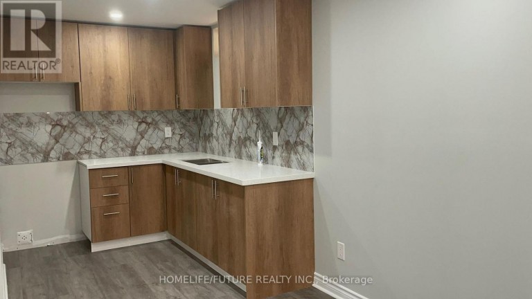BSMT - 2 HOOVER PARK DRIVE, Whitchurch-Stouffville (Stouffville), Ontario, L4A1S1