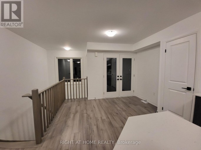 23 FAIRLANE AVENUE, Barrie (Painswick South), Ontario, L9J0N1