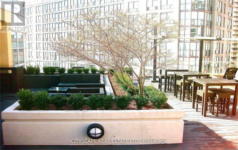 1210 - 11 ST JOSEPH STREET, Toronto (Bay Street Corridor), Ontario, M4Y1J8