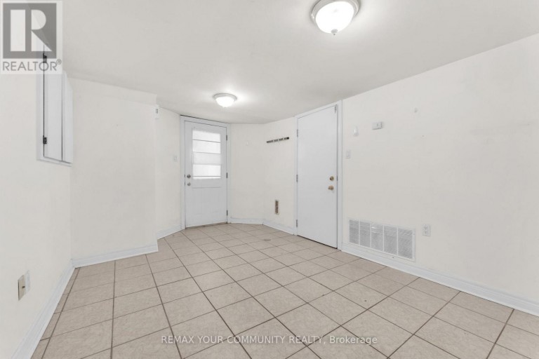 BSMT - 176 LISGAR STREET W, Toronto (Little Portugal), Ontario, M6J3G3