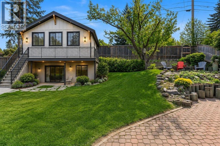 30 Gateway Drive SW, Calgary, Alberta, T3E4J7