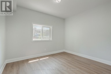 MAIN FLOOR - 19 D'ARCY STREET Toronto (Kensington-Chinatown) Ontario photo 12