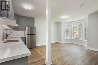 MAIN FLOOR - 19 D'ARCY STREET Toronto (Kensington-Chinatown) Ontario photo 2