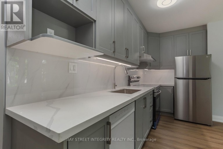 MAIN FLOOR - 19 D'ARCY STREET, Toronto (Kensington-Chinatown), Ontario, M5T1J8