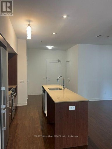 111 - 320 TWEEDSMUIR AVENUE, Toronto (Forest Hill South), Ontario, M5P2Y3